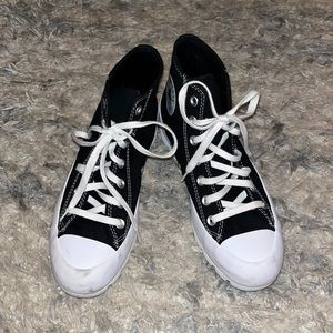 Chuck Taylor all star lugged